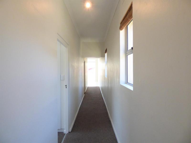 To Let 3 Bedroom Property for Rent in Green Point Western Cape